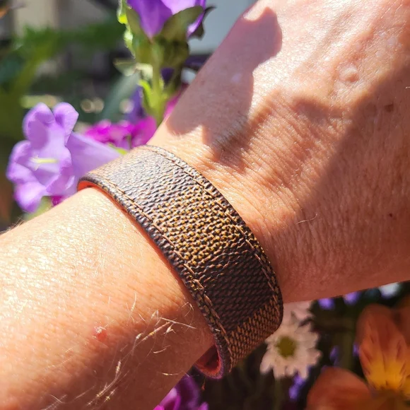 LOUIS VUITTON DAMILER BRACELET - Picture 6 of 6